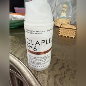 OLAPLEX No.6 Bond Smoother — White with Brown Accent